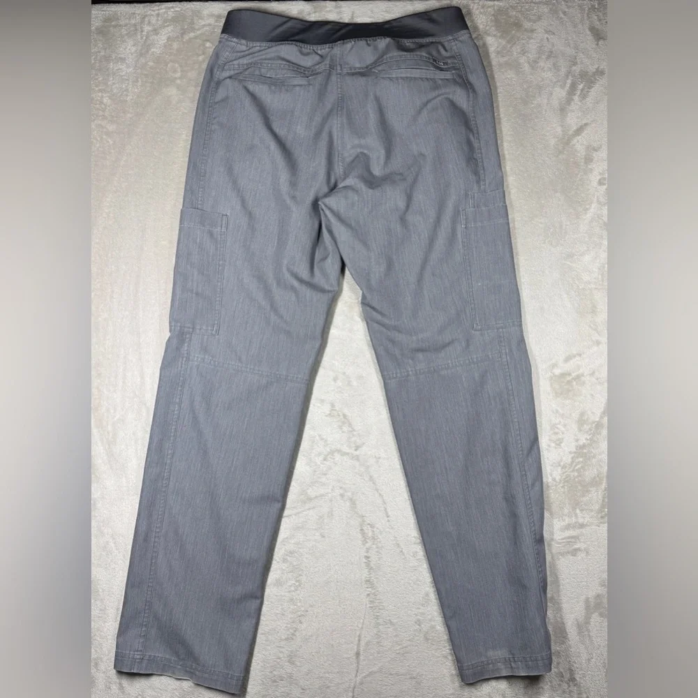 Figs Technical Collection Men’s Axim Cargo Grey Scrubs Pants Size Medium